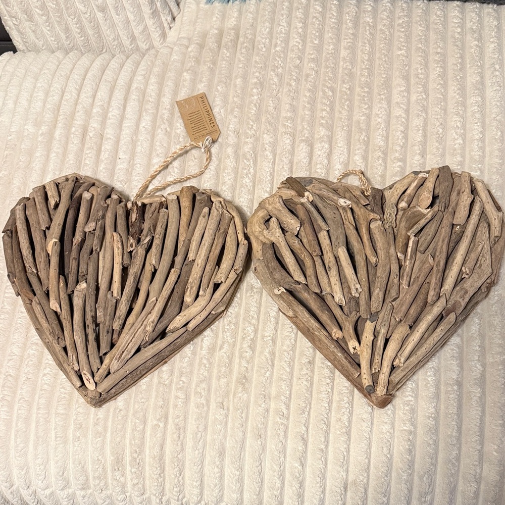 Rustic Driftwood Heart Decor - Picture 5 of 5